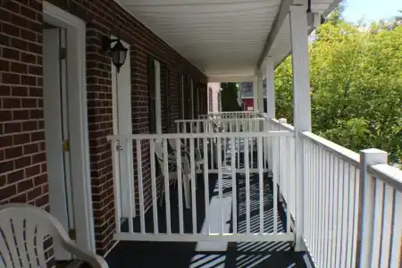 Inn at Cemetery Hill - 74