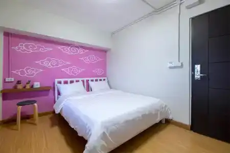 Bed Friends Poshtel - 65
