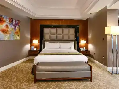 Crowne Plaza West Bay, An Ihg - 51