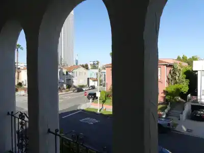 Wilshire Orange - 9
