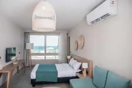 Redcon Suites - 336
