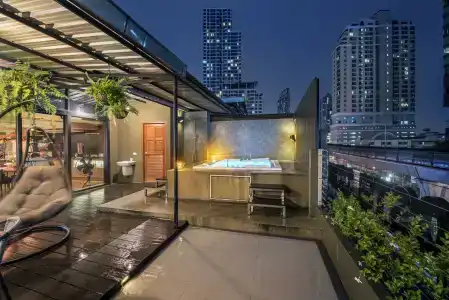 The Posh Phayathai - 22