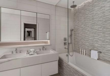Marriott Marquis Creek - 48