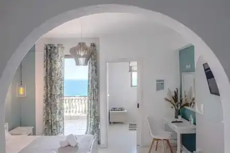Pefkides Aegina Boutique - 82