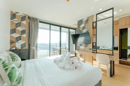 Sky Wave Patong - 84