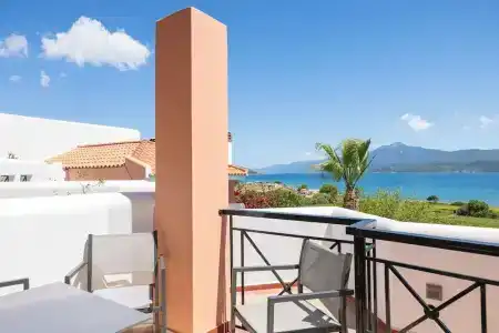 Nisea Samos - 127