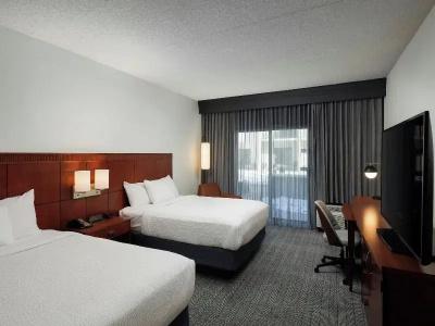Courtyard by Marriott Denver Central Park - 30