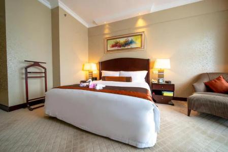 Grand International - 52