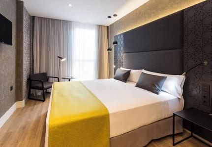 Catalonia Giralda - 52