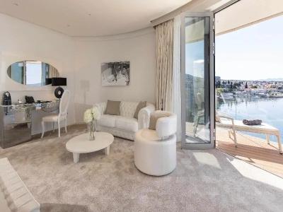 Luxury Amabilis - 99