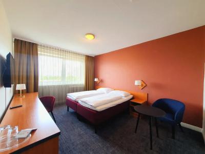 Good Morning + Berlin City East - 48