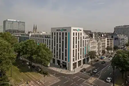 One Düsseldorf Hauptbahnhof - 17