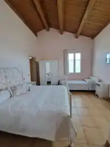Insolent Inn - 11