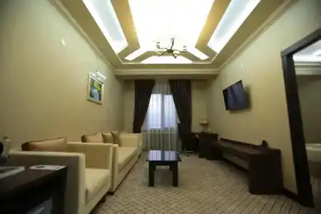 Royal Grand - 10