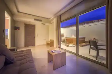 Azure Resort & Spa - 7