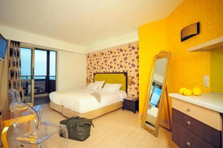 Steris Elegant Beach & - 218