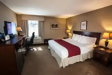 Days Inn & Suites by Wyndham - 20