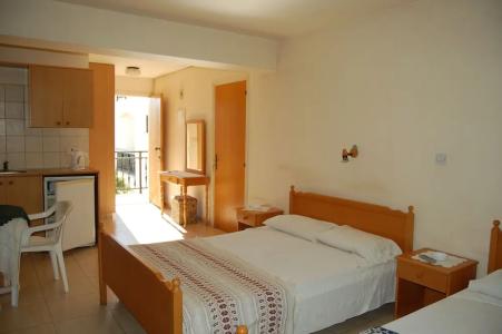 Nicos & Olympia - 32