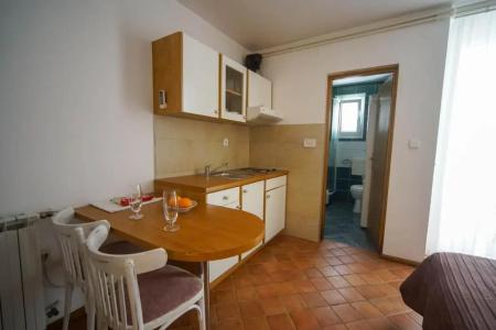 and Rooms Degra - 117