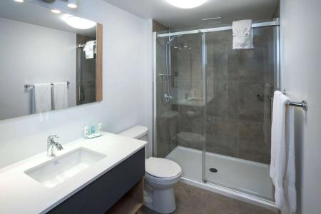 Quality Inn - 9