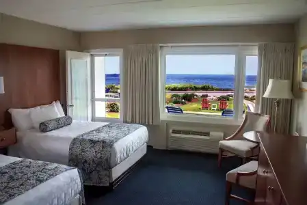 Atlantis Oceanfront Inn - 3