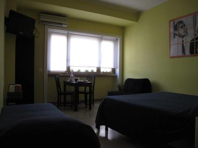 Arches Inn - 2
