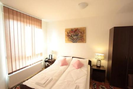 Hostel Royal - 37