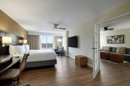 Courtyard by Marriott Charleston Historic District - 61