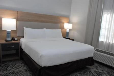 Candlewood Suites, an IHG - 46