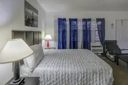 Green Seas Motel - 87