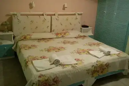 Dioskouroi Apts - 2