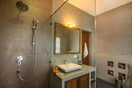 The Elephant Stables - 115