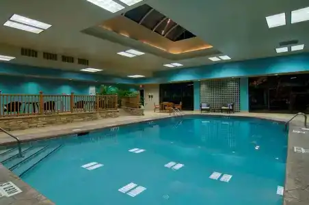 Hilton North Hills - 13