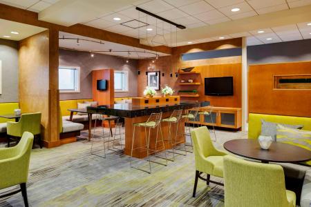 Courtyard by Marriott Boston Logan Airport - 24