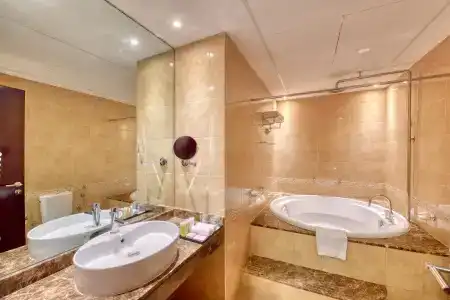 Majestic City Retreat ( Formerly Majestic Tower) - 13