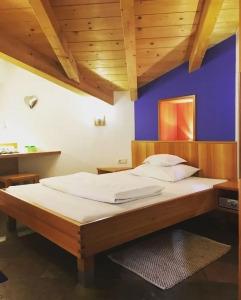 SIMPLE but EXCELLENT - 51