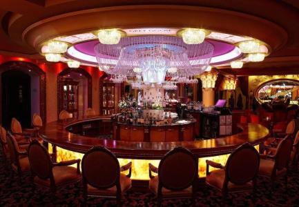Royal Casino Spa & Resort - 14