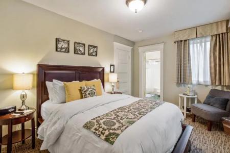 Parker Guest House - 1