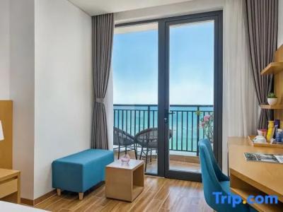 Seashore & Apartment - 60