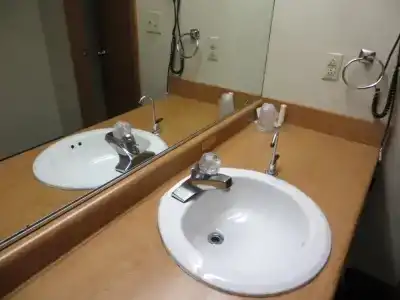 Homestyle Inn and Suites - 7