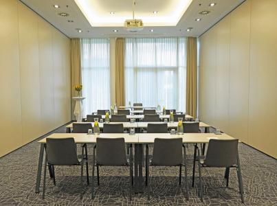 Park Inn by Radisson Linz - 12
