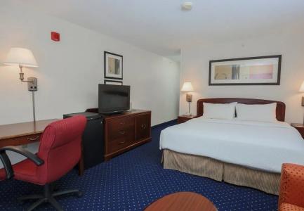 Courtyard by Marriott - 1