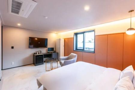 Browndot Sasang Renecite - 101