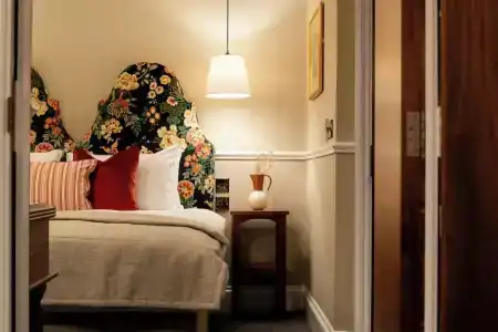 The Drayton Court - 91