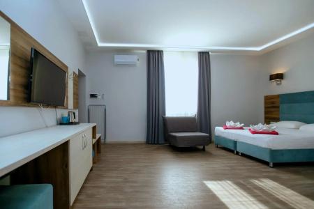 RedHouse - 51