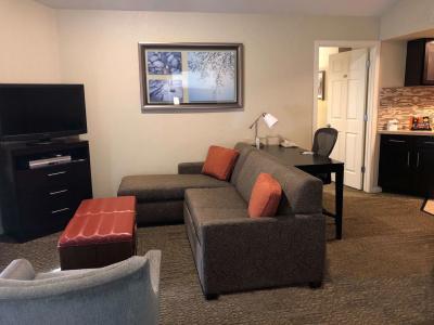 Staybridge Suites - 3