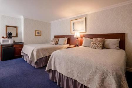 Red Coach Inn - 39