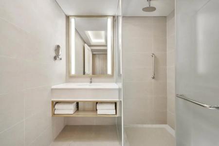 Sheraton Grand Danang Resort - 75