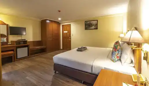 Sabai Inn - 33