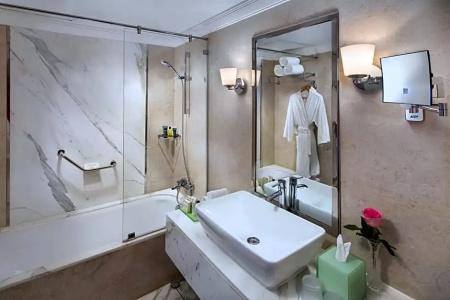 Hilton Alexandria Corniche - 76